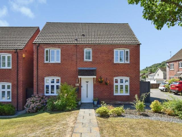 House for sale in Ystalyfera