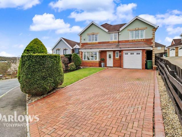 House for sale in Tonyrefail, Coedely