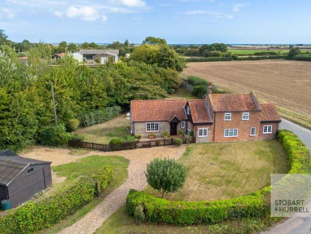 House for sale in Comers, Norfolk
