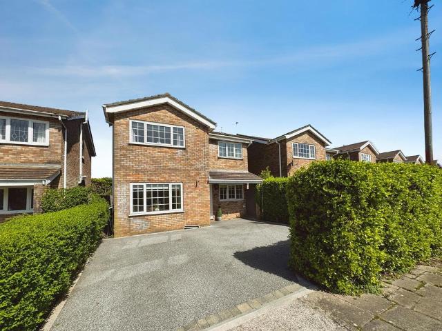 House for sale in Porthcawl, Newton