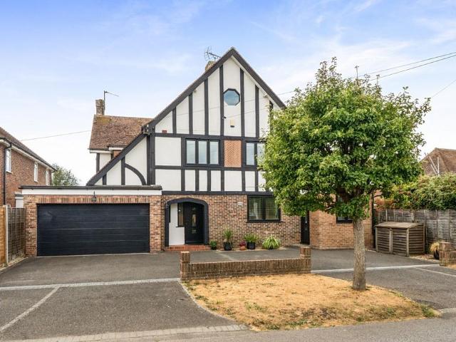 House for sale in Felpham, Clapham