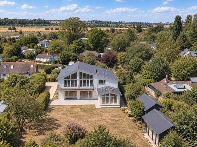 House for sale in Heathlands, East Sussex