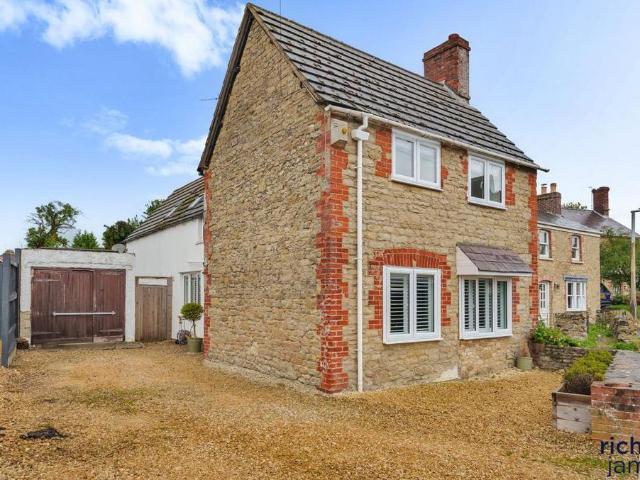 House for sale in Kingsdown, Swindon