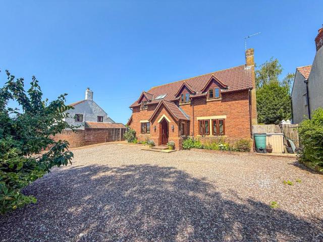 House for sale in Chilton Trinity