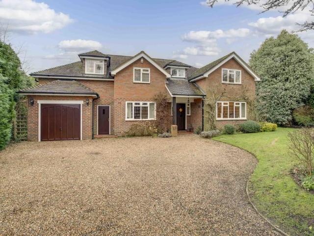 House for sale in Chesham and Villages Community Board, Latimer