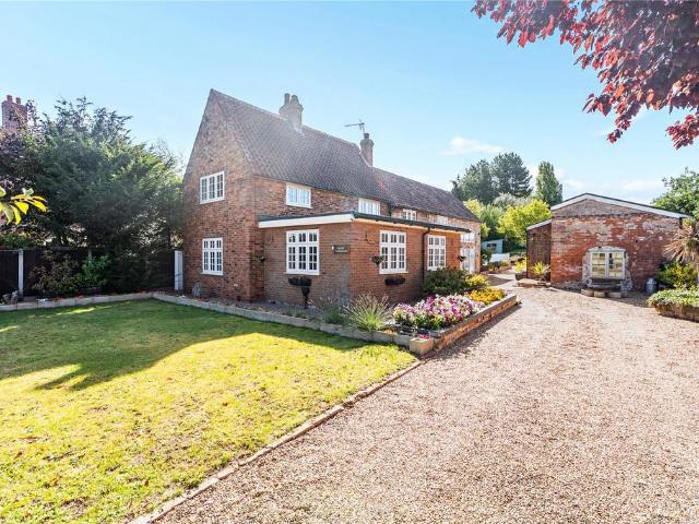 House for sale in Alverton, East Midlands