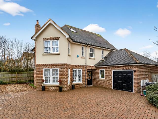 House for sale in St Albans, Five Acres