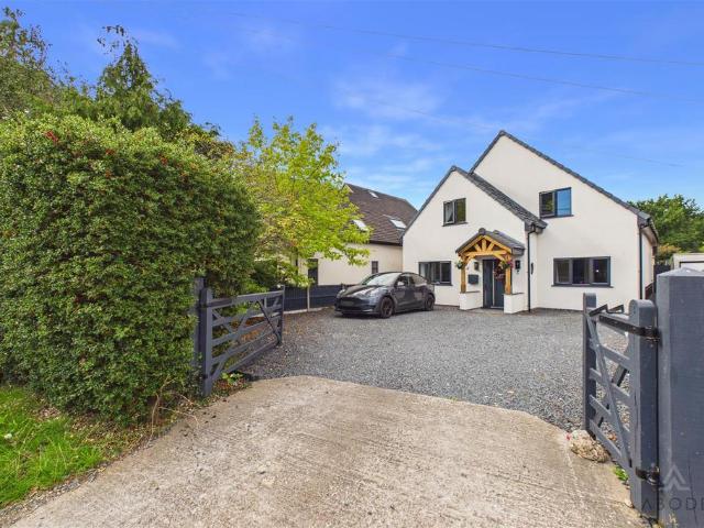 House for sale in Beamhurst, Staffordshire