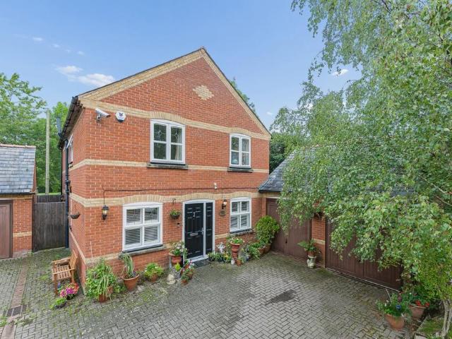 House for sale in Georgia, Greater Manchester