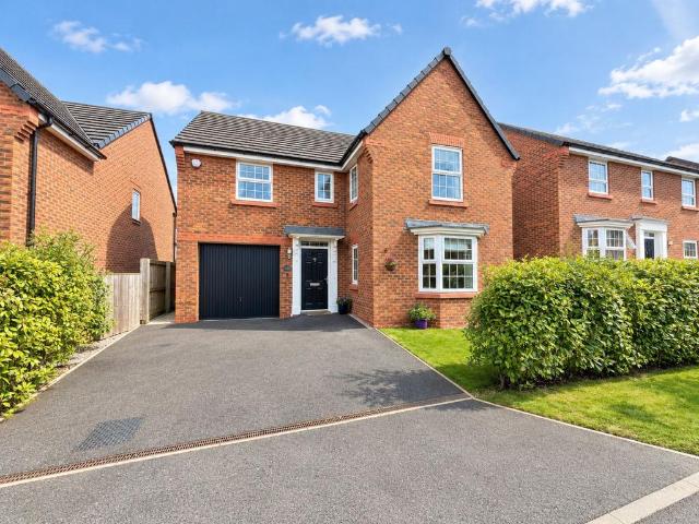 House for sale in Colshaw Farm, Wilmslow
