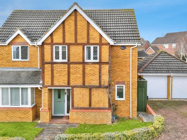 House for sale in Leisure Village, Kettering