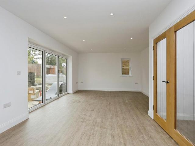 House for sale in Polegate, Cross In Hand