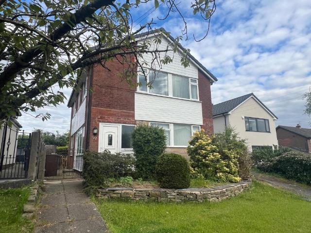 House for sale in Hazelhurst, Bury