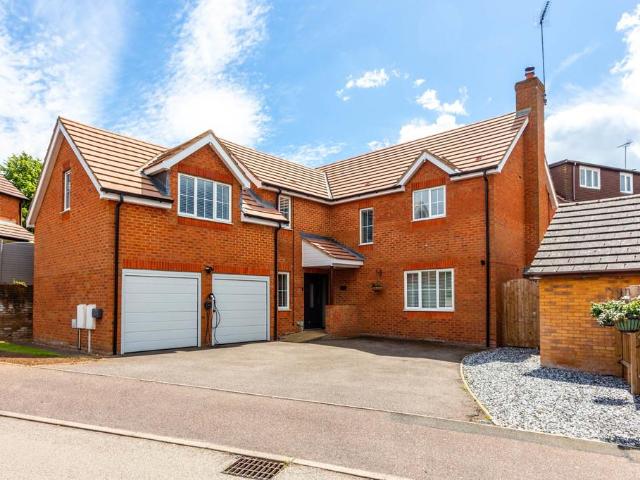 House for sale in Higham Ferrers