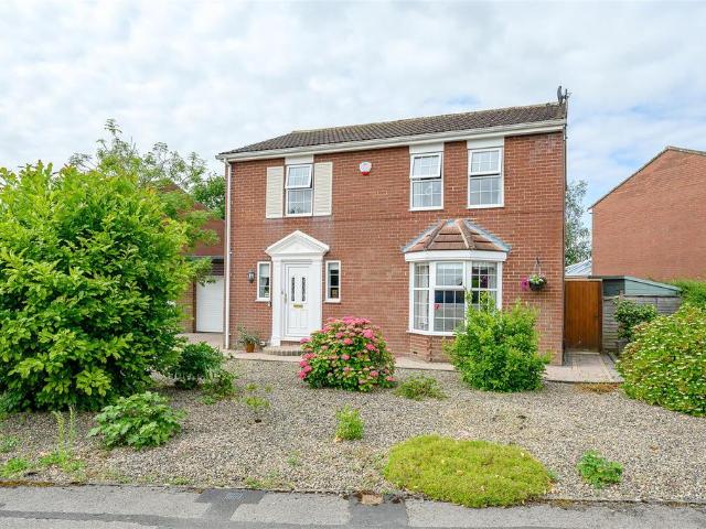 House for sale in Woodthorpe, High Field