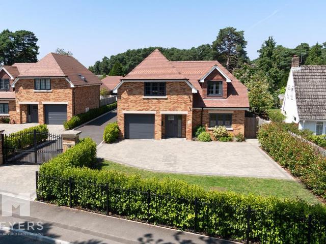 House for sale in St Leonards, East Dorset