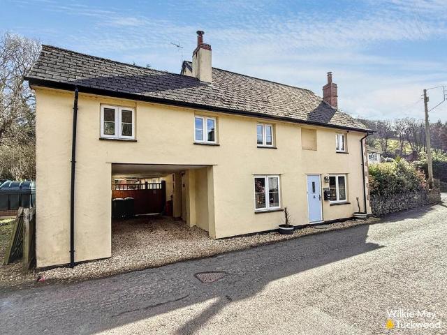 House for sale in Chapel Cleeve, Somerset