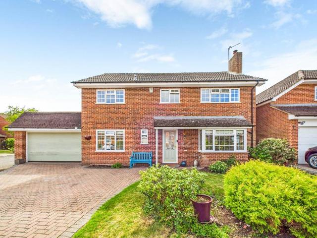 House for sale in Weston Turville