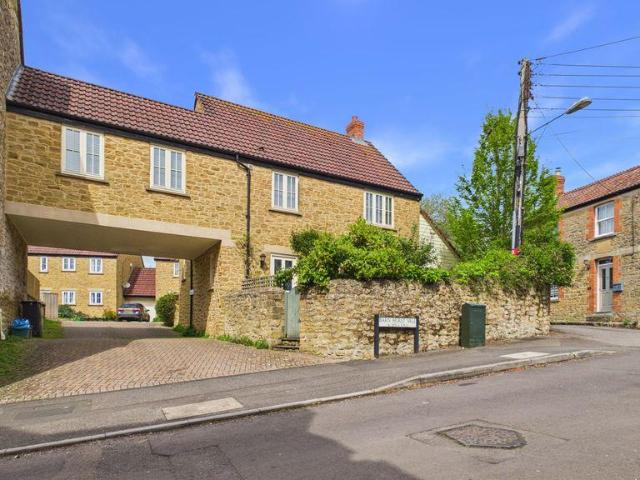 House for sale in Moor, South Petherton