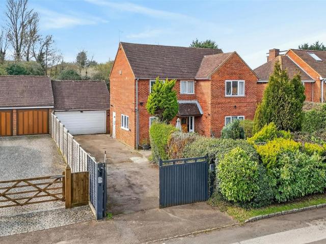 House for sale in Loughton, Milton Keynes
