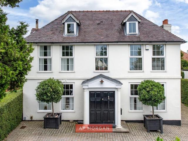 House for sale in Lydiate Ash, Bromsgrove