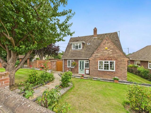 House for sale in Sudbury, Chelmondiston
