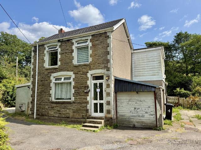 House for sale in Crynant