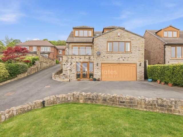 House for sale in Overthorpe, West Yorkshire