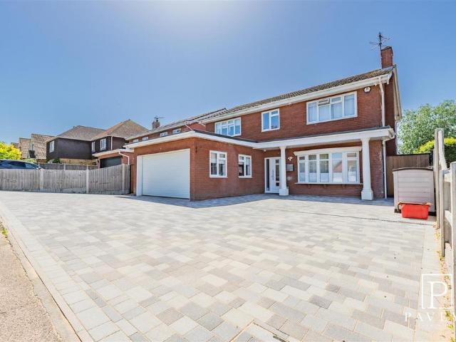House for sale in Frinton and Walton, Dale Hill