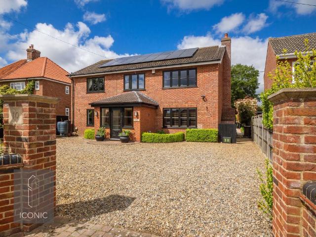 House for sale in Crostwick, Norfolk