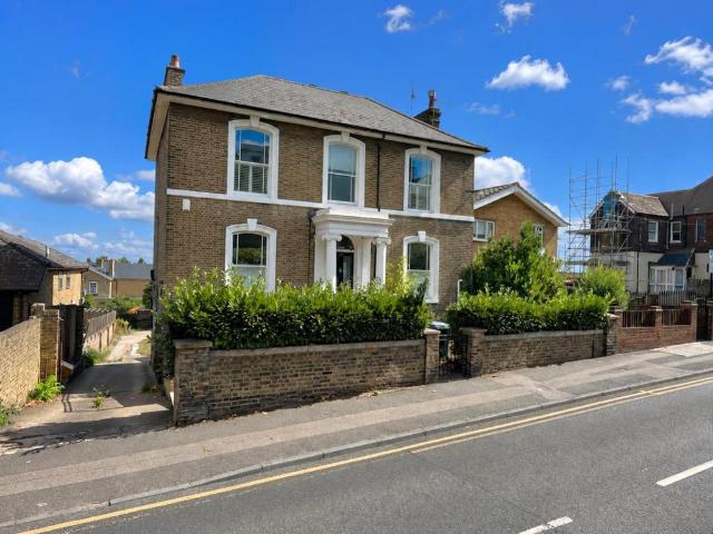 House for sale in Windmill Hill, Hamerton