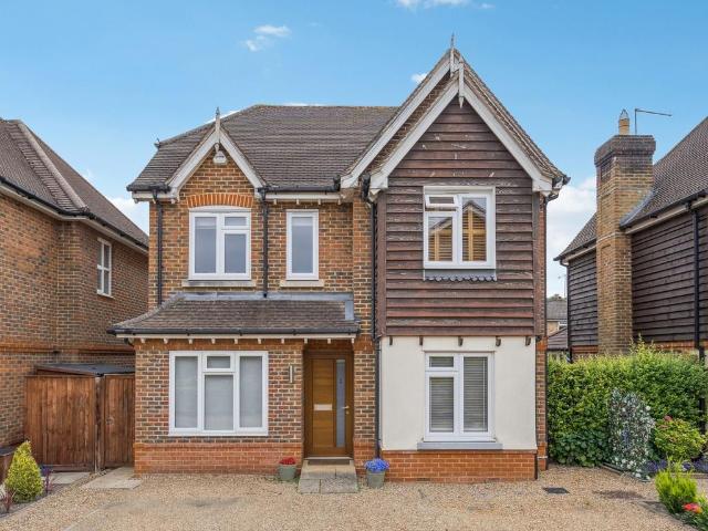 House for sale in Wooburn, Berghers Hill