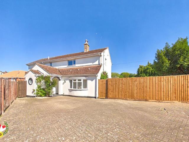 House for sale in Fox Elms, Gloucester