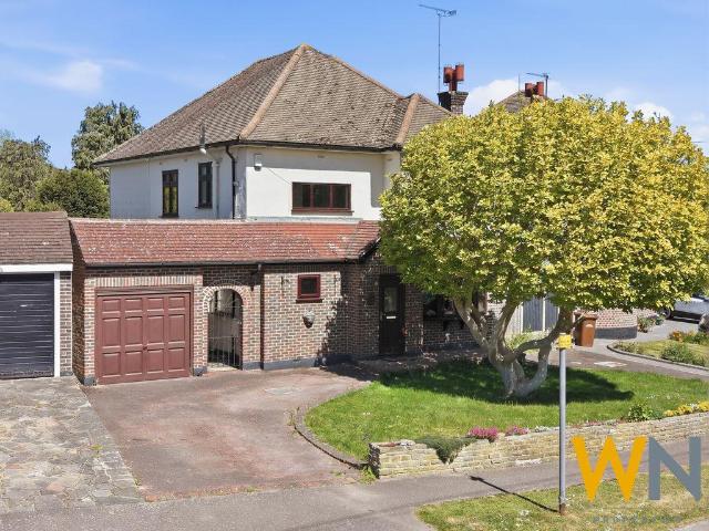 House for sale in Hutton, Navestock Side