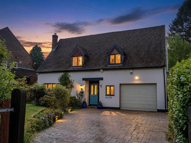 House for sale in Red Hill, Surrey