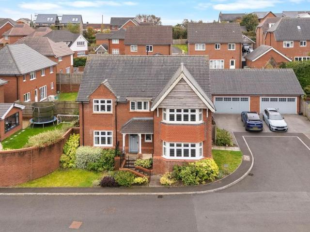 House for sale in Falcon Lodge, Wales