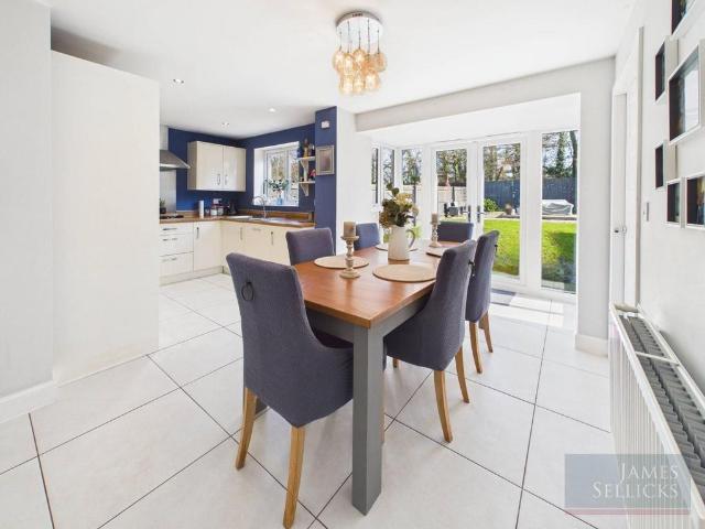 House for sale in Glenfields, Pinfold