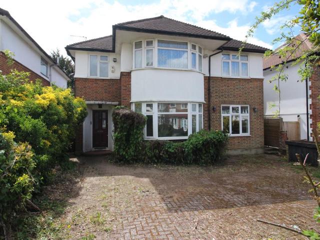 House for sale in Motspur Park, Greater London