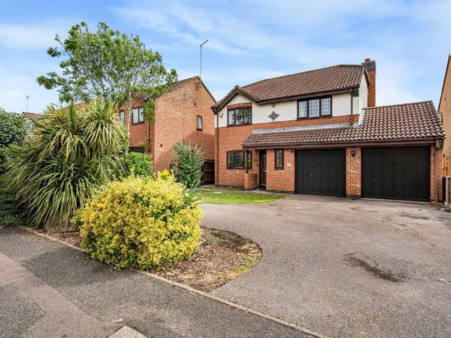House for sale in Huntingdon