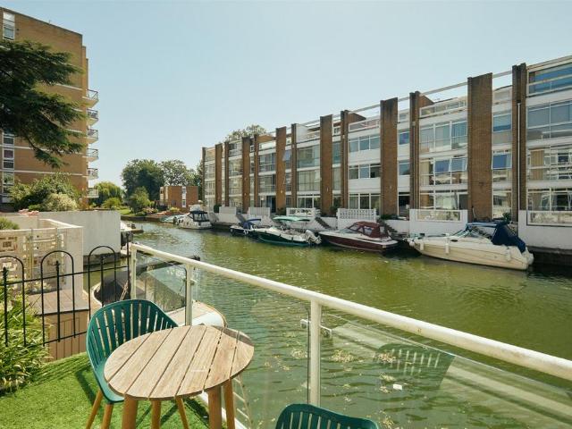 House for sale in Hampton Wick, Greater London