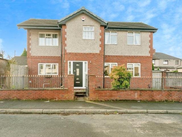 House for sale in Worsthorne, Burnley