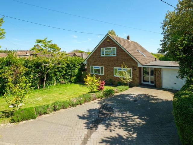 House for sale in Hawkinge, Folkestone