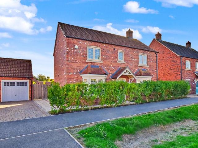 House for sale in Saxilby, West Lindsey