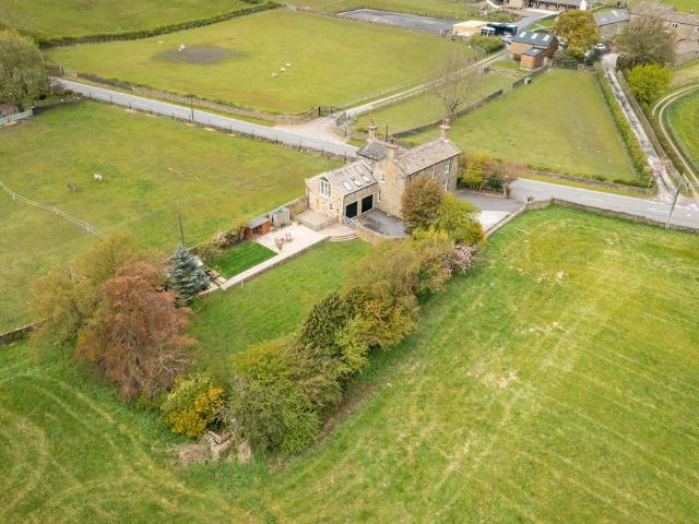 House for sale in Shepley, West Yorkshire