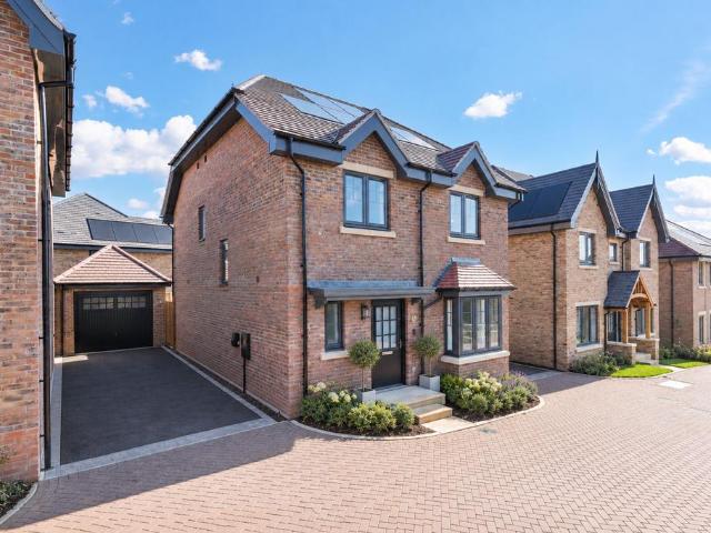 House for sale in Toddington, Bedfordshire