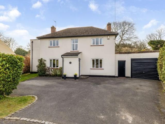 House for sale in Row Town, Surrey