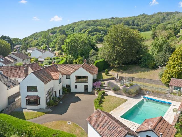 House for sale in Axbridge, Somerset