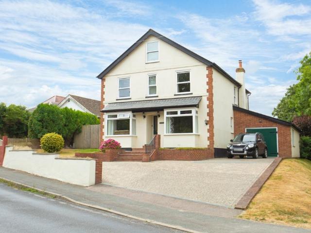 House for sale in Elvington, Ash