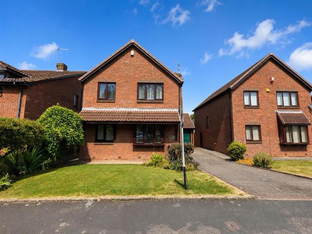 House for sale in Hummersknott, Darlington