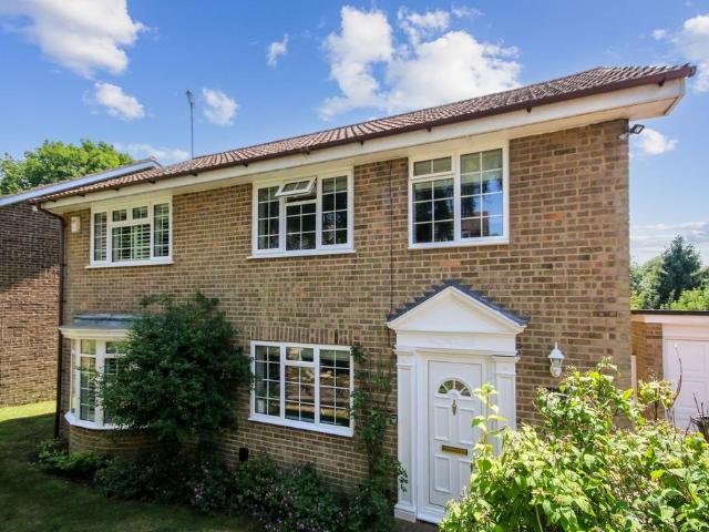 House for sale in Perryfields, West Sussex